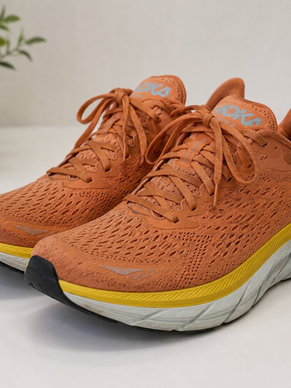 HOKA Clifton 8 Running Shoes Women’s Size 7B Orange Yellow Road Running